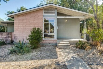 Building Photo - 1405 Broadmoor Dr