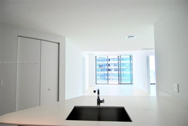 Building Photo - 1300 S Miami Ave