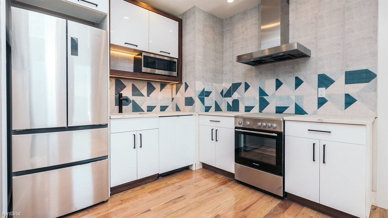 Primary Photo - 1 br, 1 bath Apartment - 236 Stagg St Unit 7A