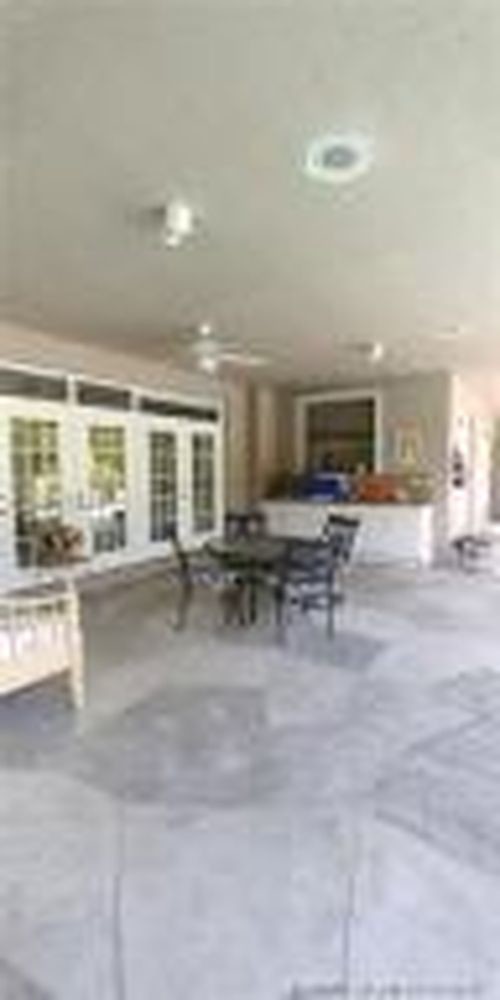 Building Photo - 7401 W Cypresshead Dr