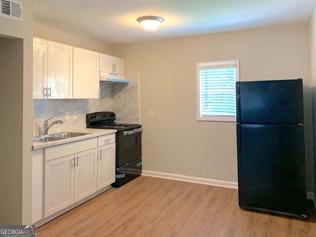 Foto del edificio - 531 Gresham Park Dr