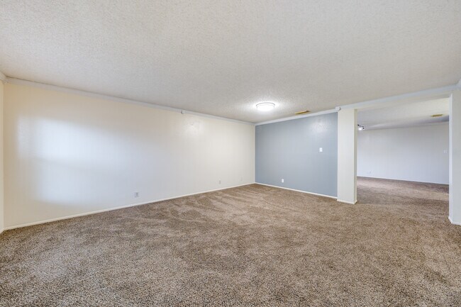 Building Photo - 6863 Cypress Mist Dr