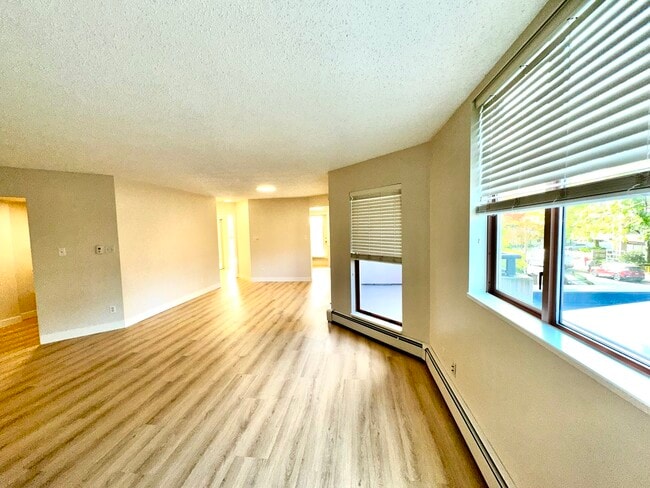 Photo du bâtiment - 612 Fifth Av