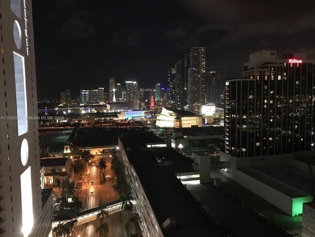 Foto del edificio - 1750 N Bayshore Dr