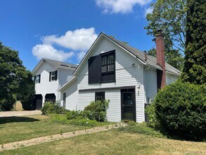 Building Photo - 270 North St
