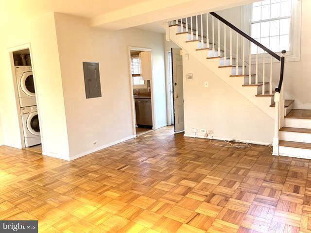 Foto del edificio - 1634 Ripon Pl