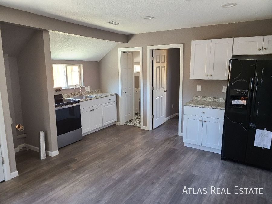 Photo - 26 W Rio Grande, Cottage-