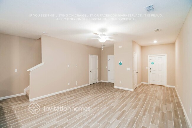 Foto del edificio - 675 Cherry Ridge Dr