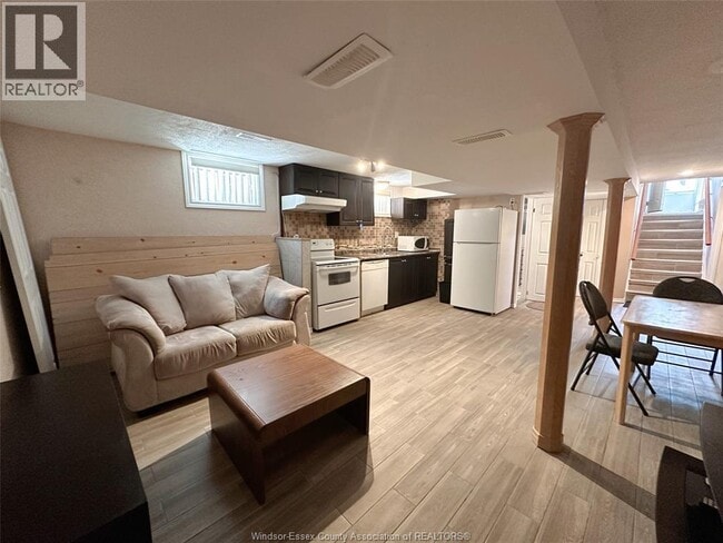 Photo du bâtiment - 849 Dougall Ave