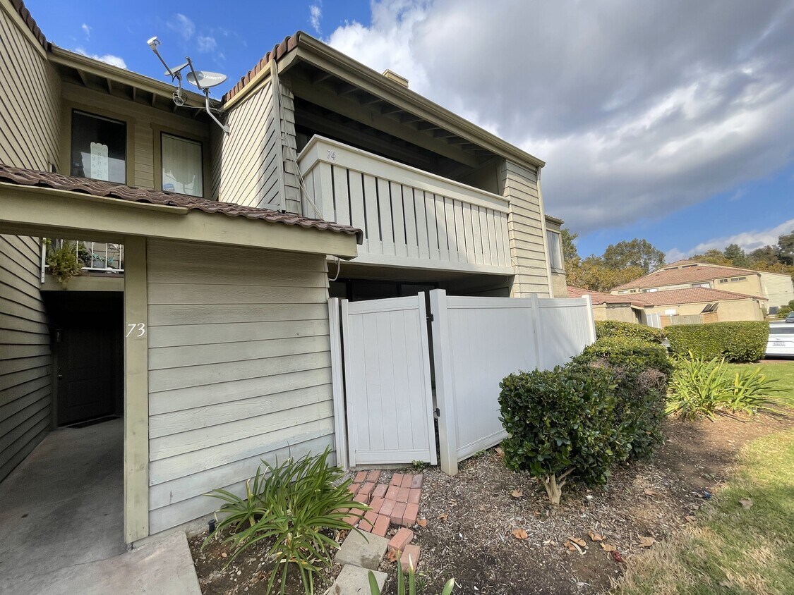 73 Town and Country Rd Unit 73 TOWN AND COUNTRY RD, Pomona, CA 91766 Condo for Rent in Pomona