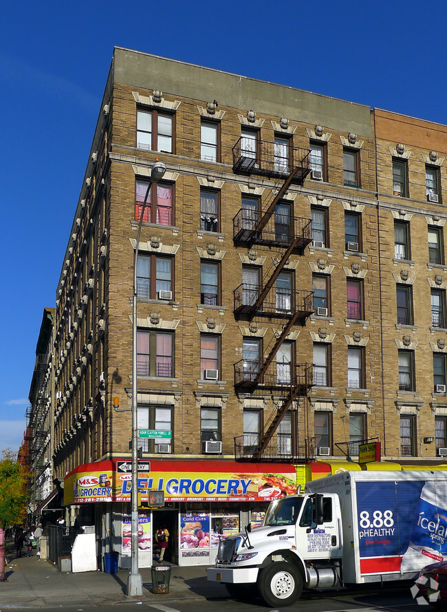 Building Photo - 201 W 144th St