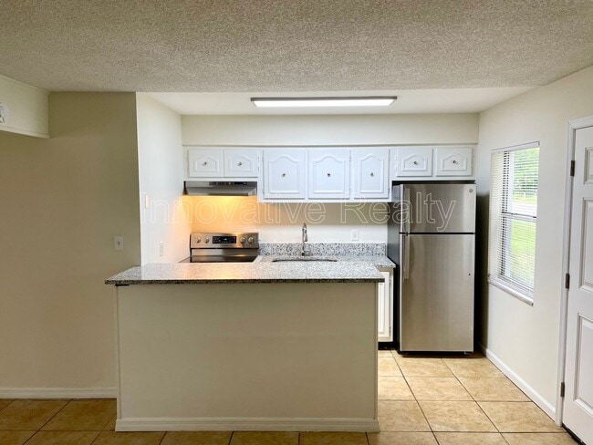 Building Photo - 5228 Davisson Ave