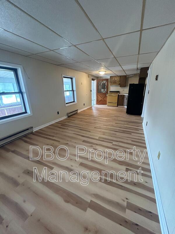 Building Photo - 734 Hudson Avenue - 4