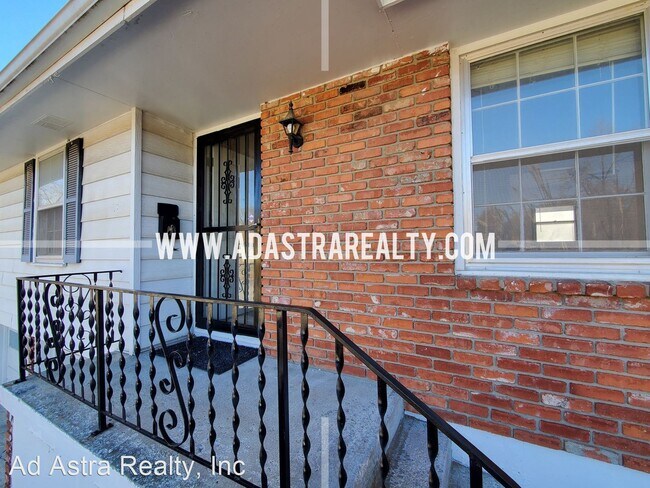 Foto del edificio - 3 br, 1.5 bath House - 5327 E 100th St