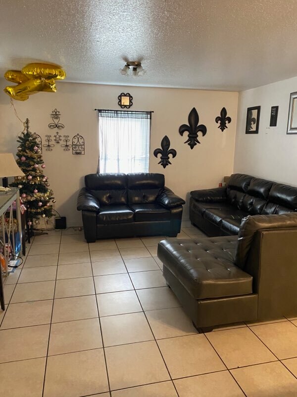 Foto principal - 3207 E 38th Ave