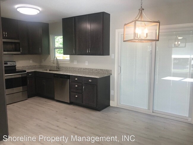 Building Photo - 4 br, 2 bath House - 313 Sheppard Drive