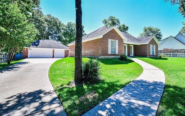 Building Photo - 1105 Carriage Hills Blvd