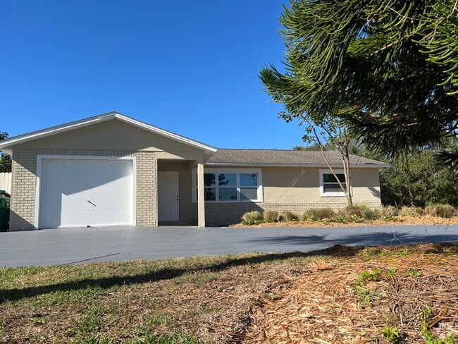 Building Photo - 681 Biscayne Ln