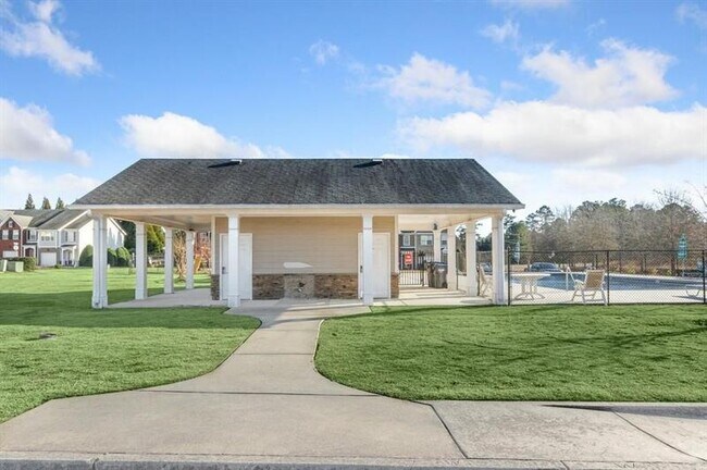 Building Photo - 131 Riley Cir