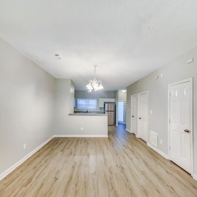 Building Photo - 3130 Oakley Pl