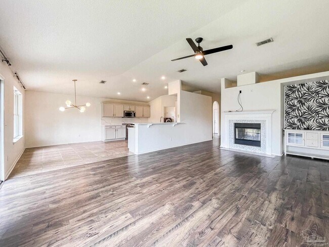 Building Photo - 1117 Halyard Pl