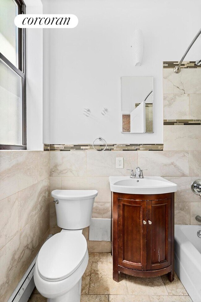 Building Photo - 242 W 138th St