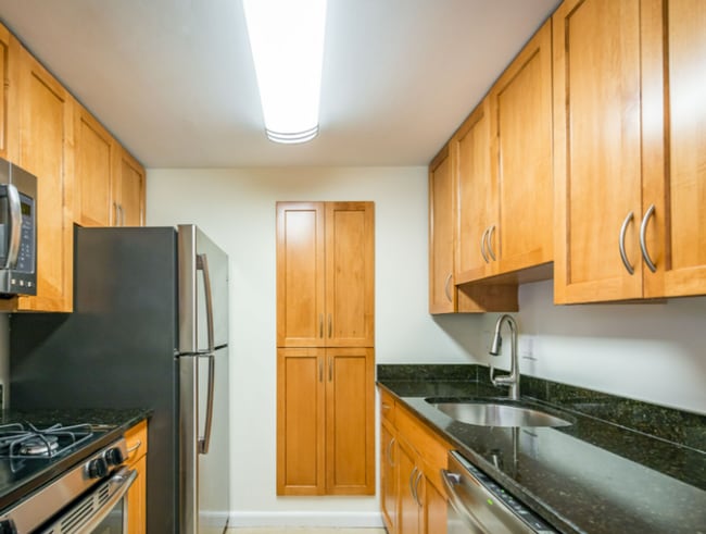 No Broker FEE! - No Broker FEE! Townhome