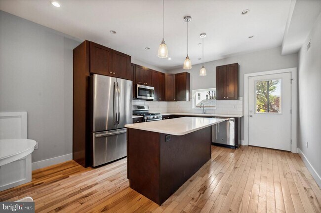 Foto del edificio - 2122 Ellsworth St