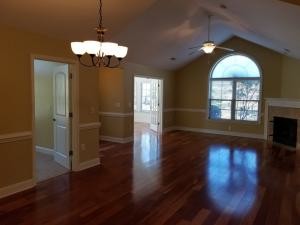 Building Photo - 103 W Chelsea Ct