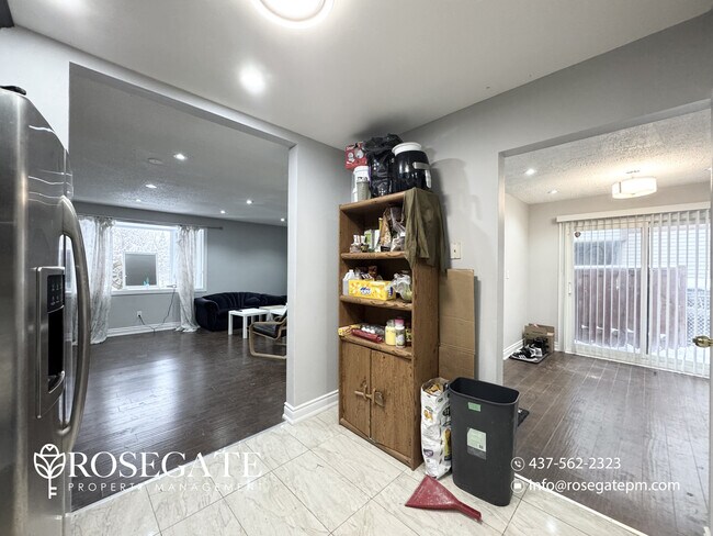 Building Photo - Bright 3-Bedroom Main-Level Apartment with 2 Parking in Brampton