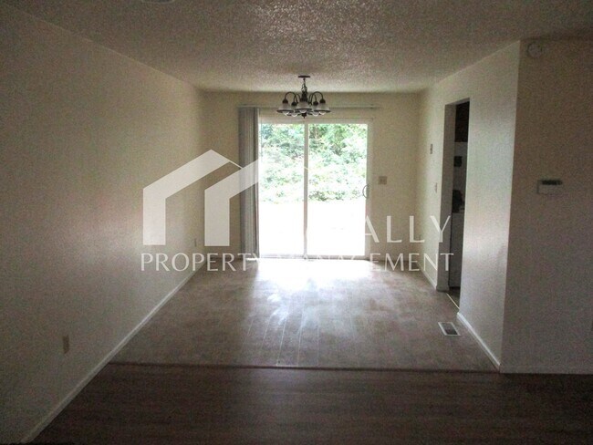 Foto del edificio - 4712-4714 Reid Dr NW