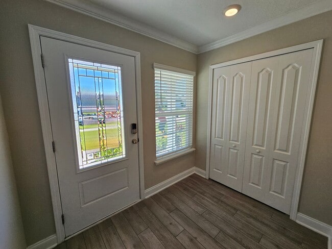 Building Photo - Sawmill Branch 4 Bedroom 2 Bath 3 Car Garage Home