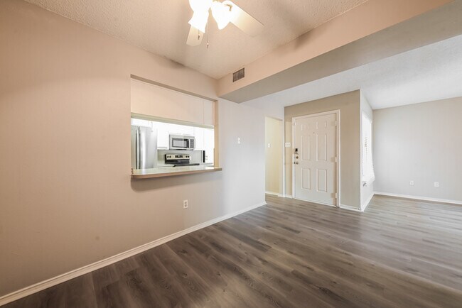 Foto del edificio - Spacious Duncanville 3-Bedroom Home
