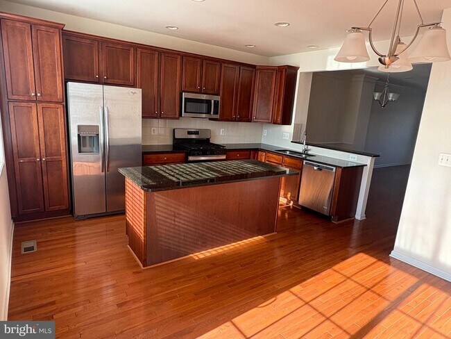 Foto del edificio - 43141 Whelplehill Terrace