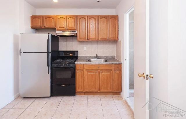 Foto principal - 2 bedroom in Brooklyn NY 11215