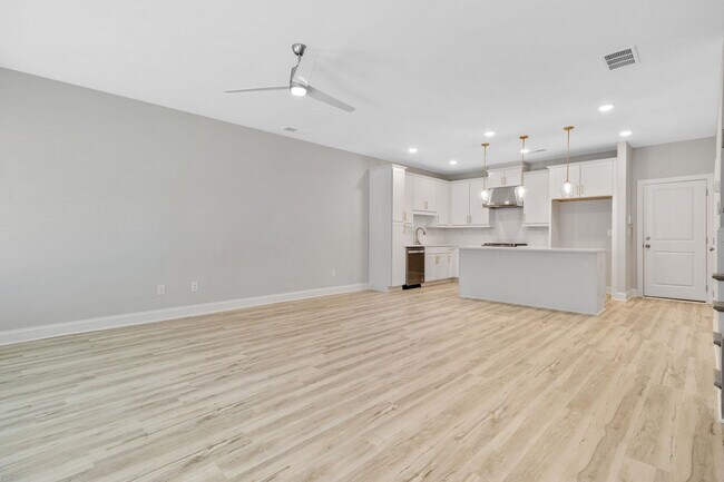 Foto del edificio - 1639 Eastland Rd SE