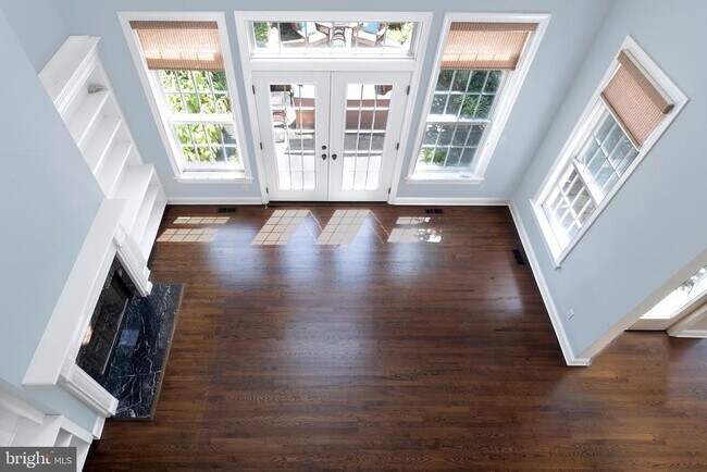 Building Photo - 3 Maidstone Ct