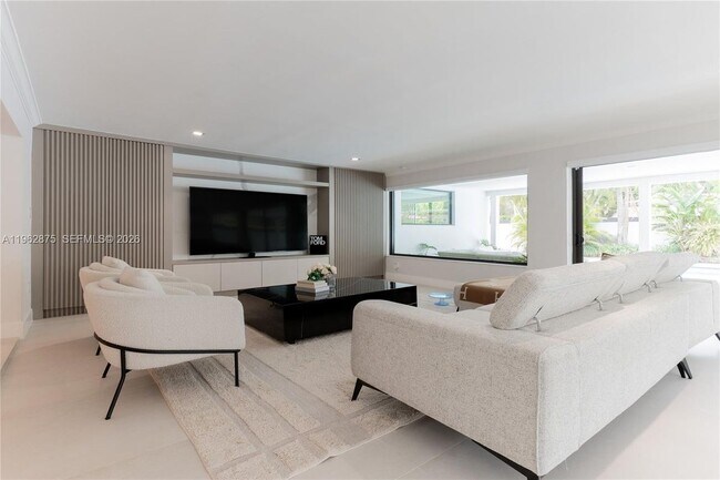 Foto del edificio - 7300 SW 77th Ave