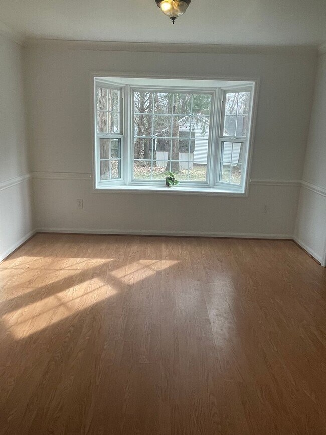 Foto del edificio - 7400 Lea Wood Ln