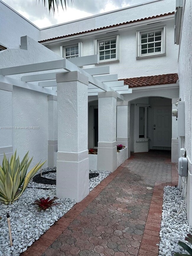 Foto del edificio - 6444 NW 109th Ave