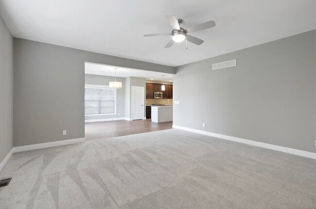 Building Photo - 1616 E Lexington Dr