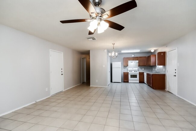 Building Photo - 17406 Wigeon Way Dr