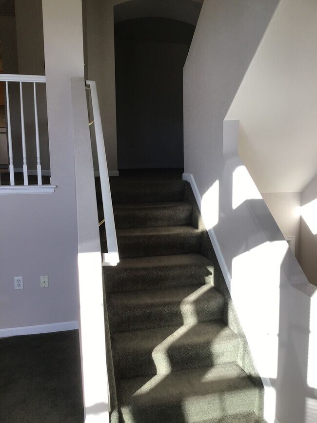 Foto del edificio - Townhome for rent near Red Hawk golf cours...