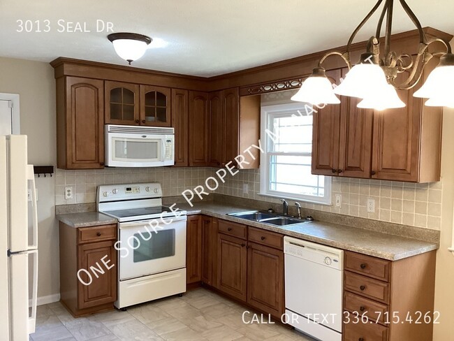 Building Photo - 3013 Seal Dr