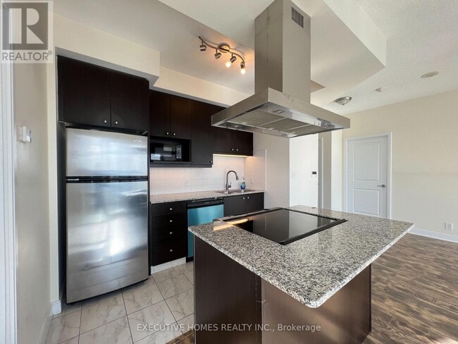 Building Photo - 60 Absolute Ave