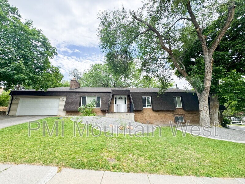 Foto principal - 2616 Towne Dr