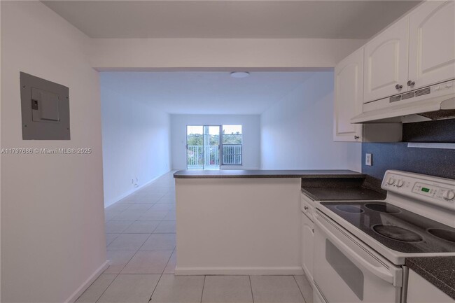 Foto del edificio - 1220 71st St