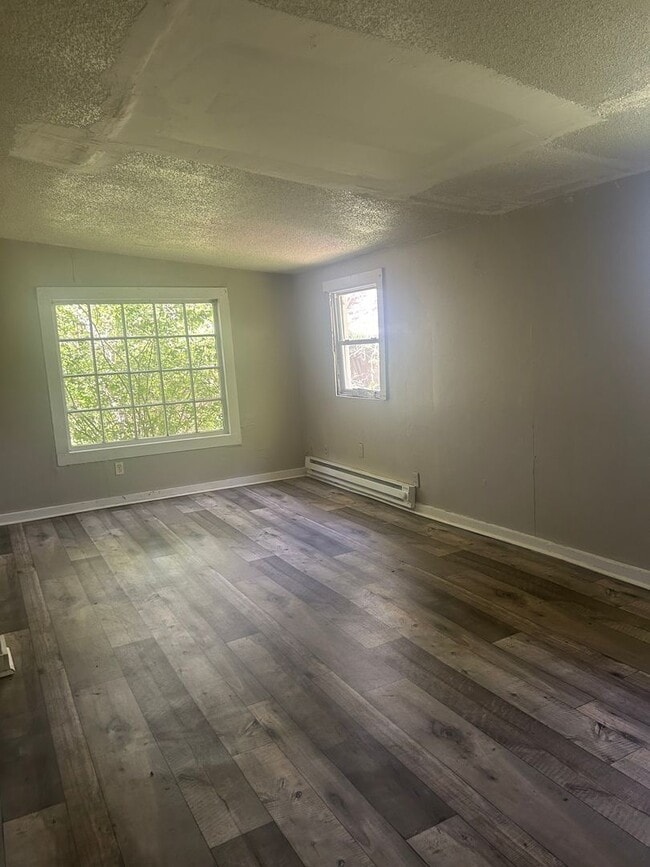 Foto del edificio - One Bedroom Home in East Ridge; WATER & SEWER INCLUDED!