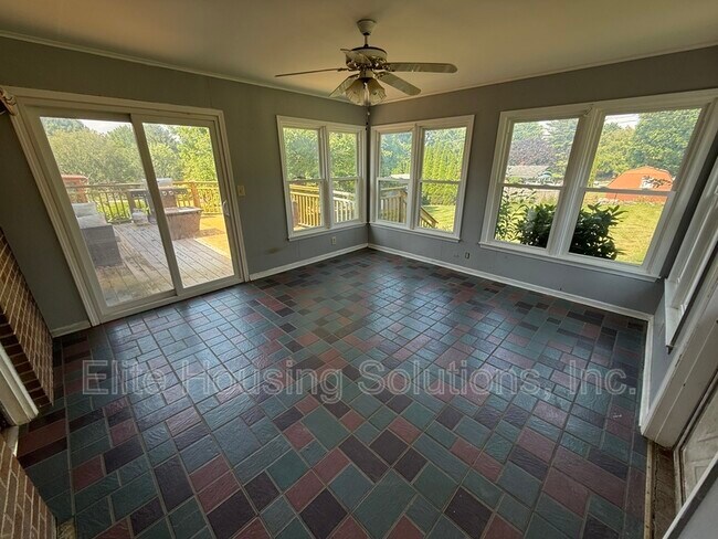 Foto del edificio - 820 N 16th St