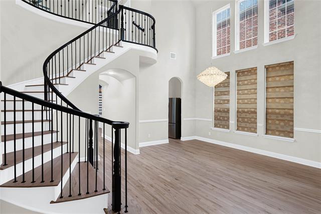 Foto del edificio - 2517 Las Palmas Ln